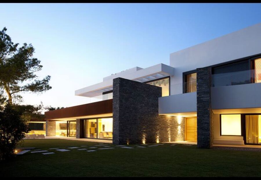 Villa in Kefalari by Javier Barba